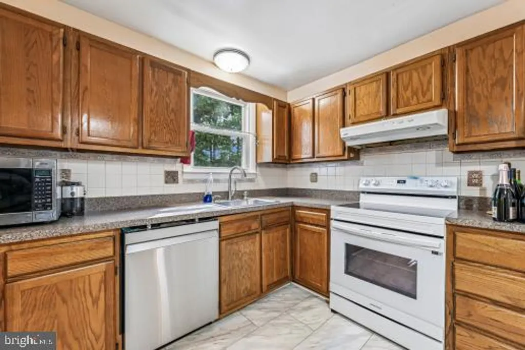 3006 Metronome Turn, Clinton, MD 20735 photo 5