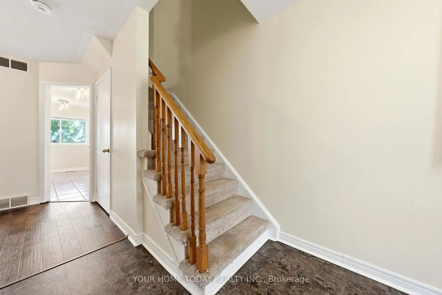 29 Corey Circle photo 4