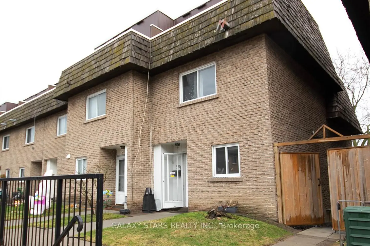10 Rodda Boulevard 59 photo 3