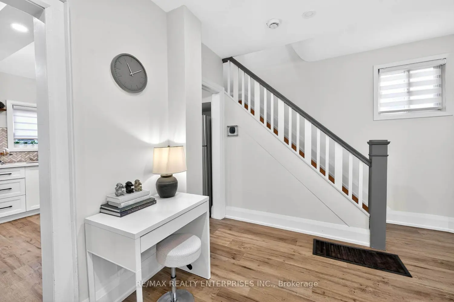 41 Greenlaw Avenue photo 4