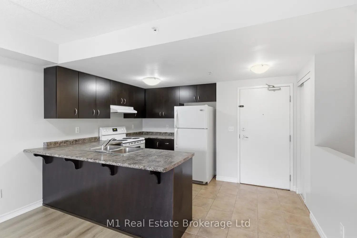 45 Goodwin Drive 311 photo 4