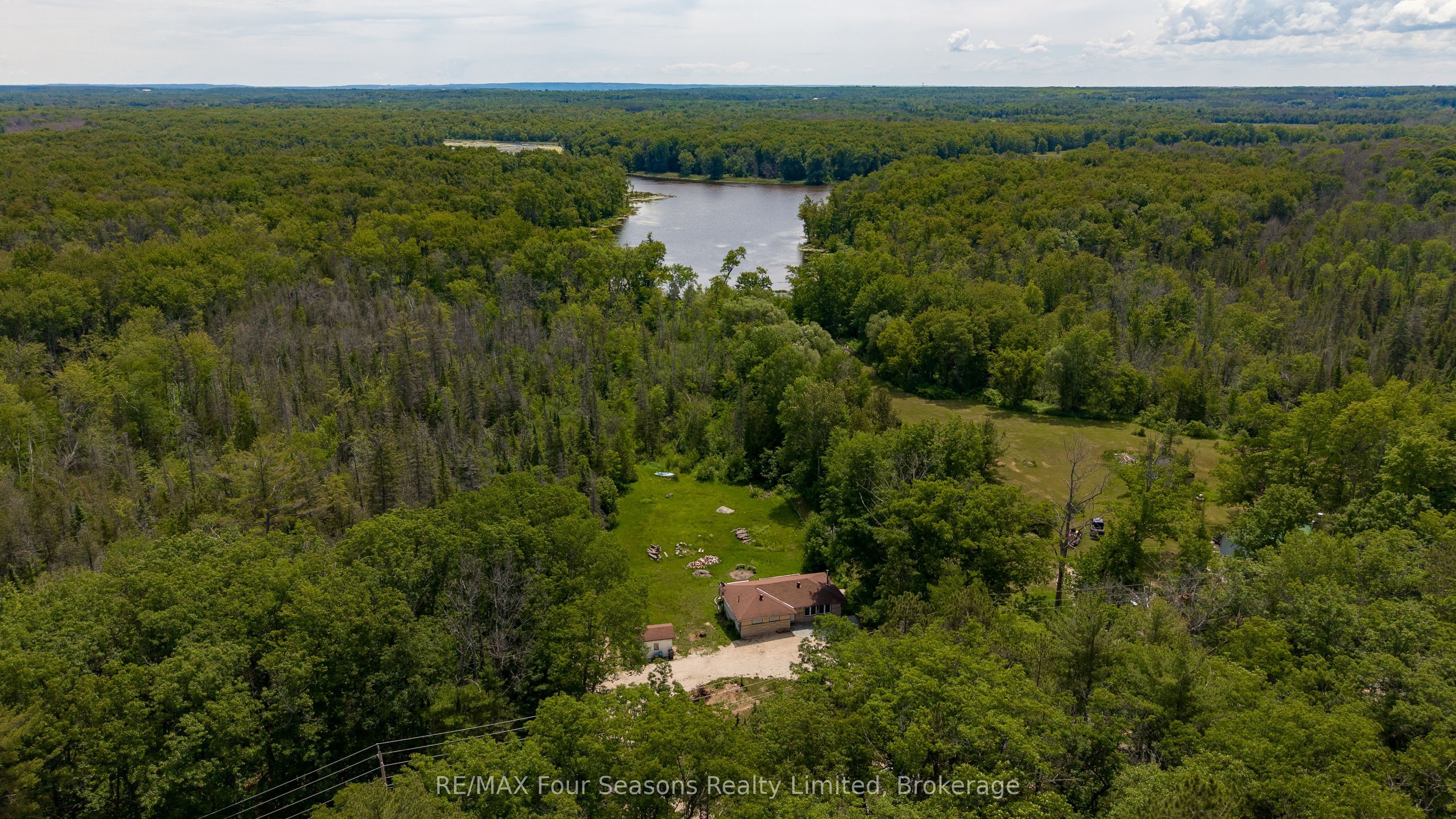 2133 Klondike Park Road, Wasaga Beach, ON, L9Z 2W9