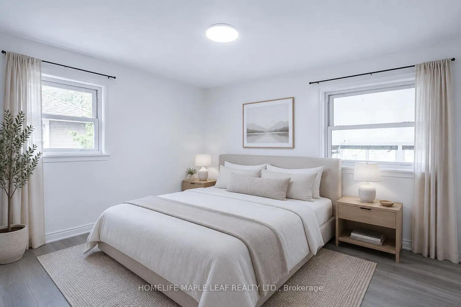 1663 Hansuld Street photo 5