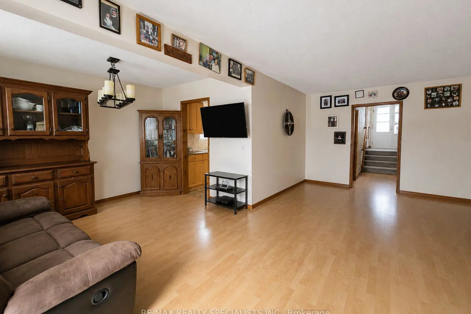24 Stewart Avenue photo 3