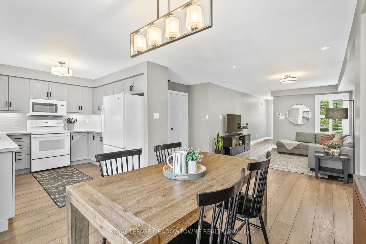 58 Dawson Crescent photo 3