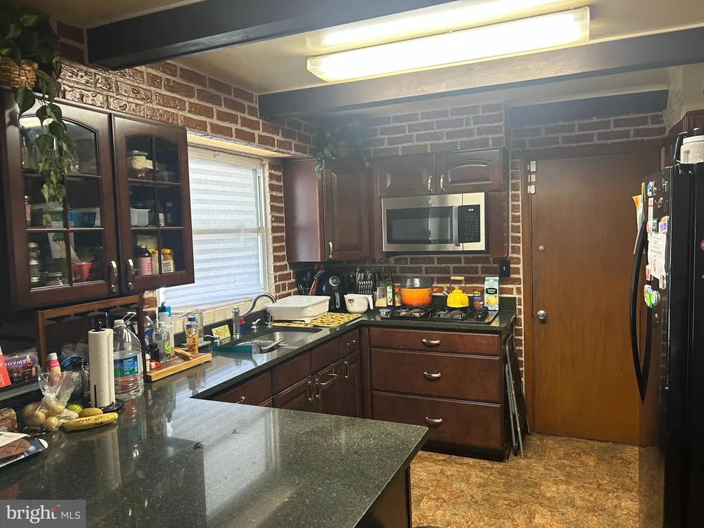 8107 Callo Lane, Baltimore, MD 21237 photo 4