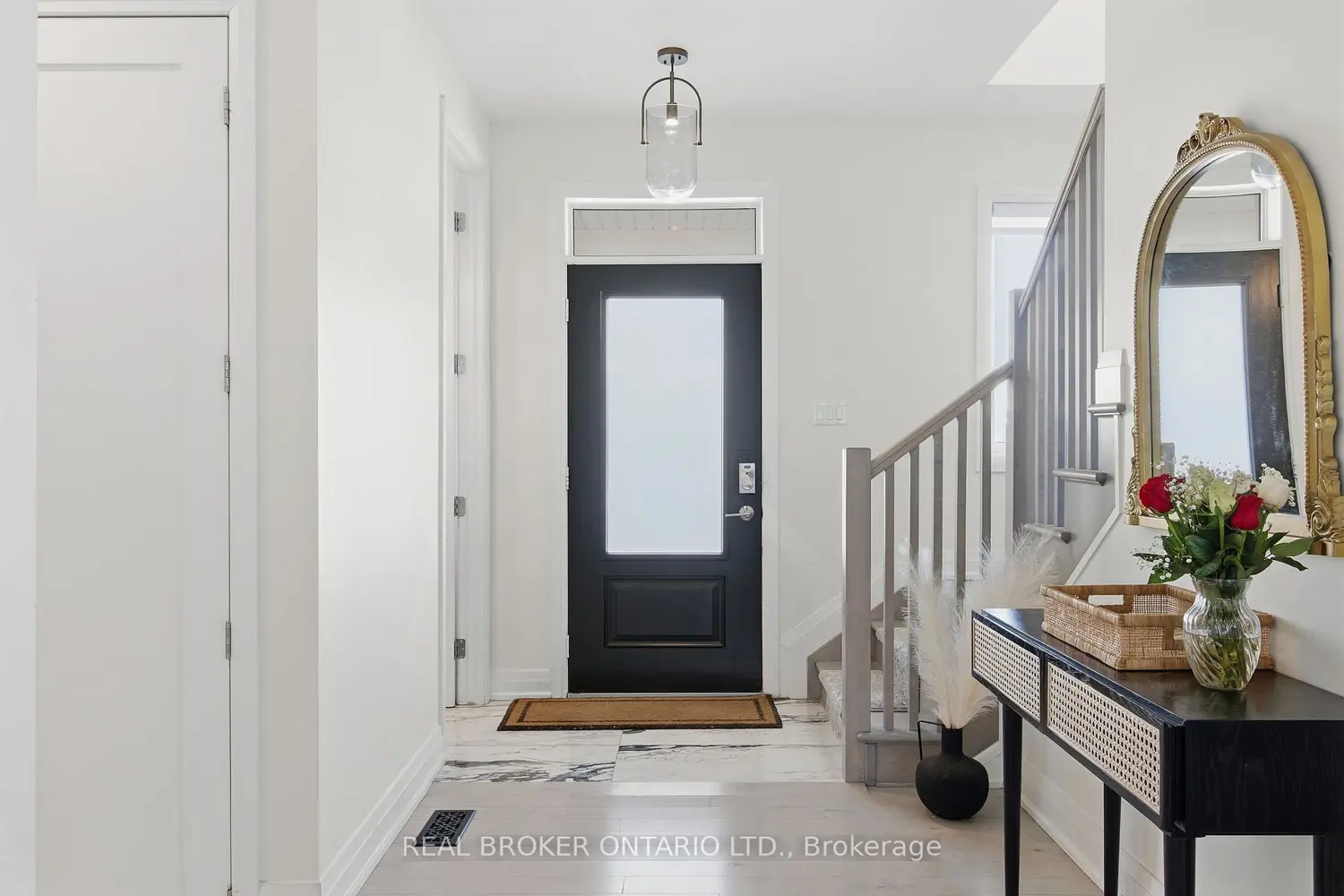 358 Lamarche Avenue photo 2