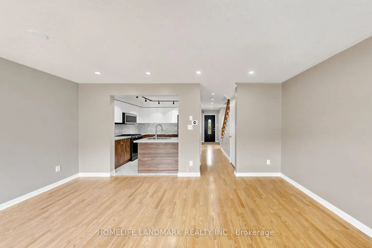 78 Bonello Crescent photo 5