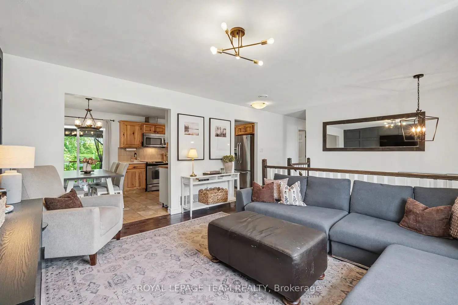 2495 River Road photo 5