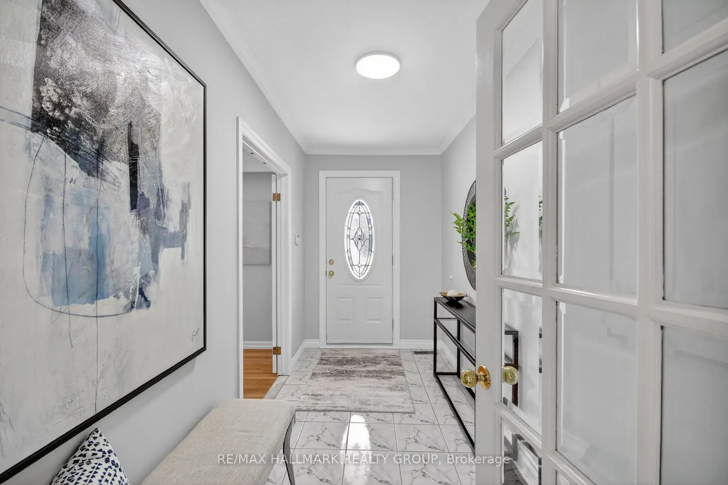 37 Parkwood Crescent photo 2