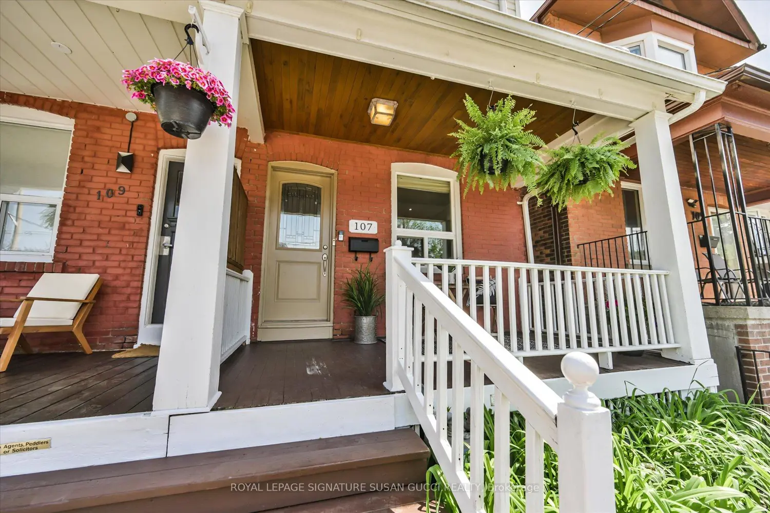 107 Barker Avenue photo 3