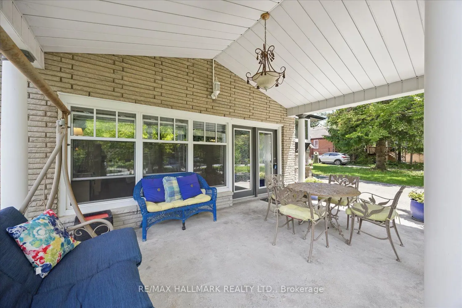 23 Larwood Boulevard