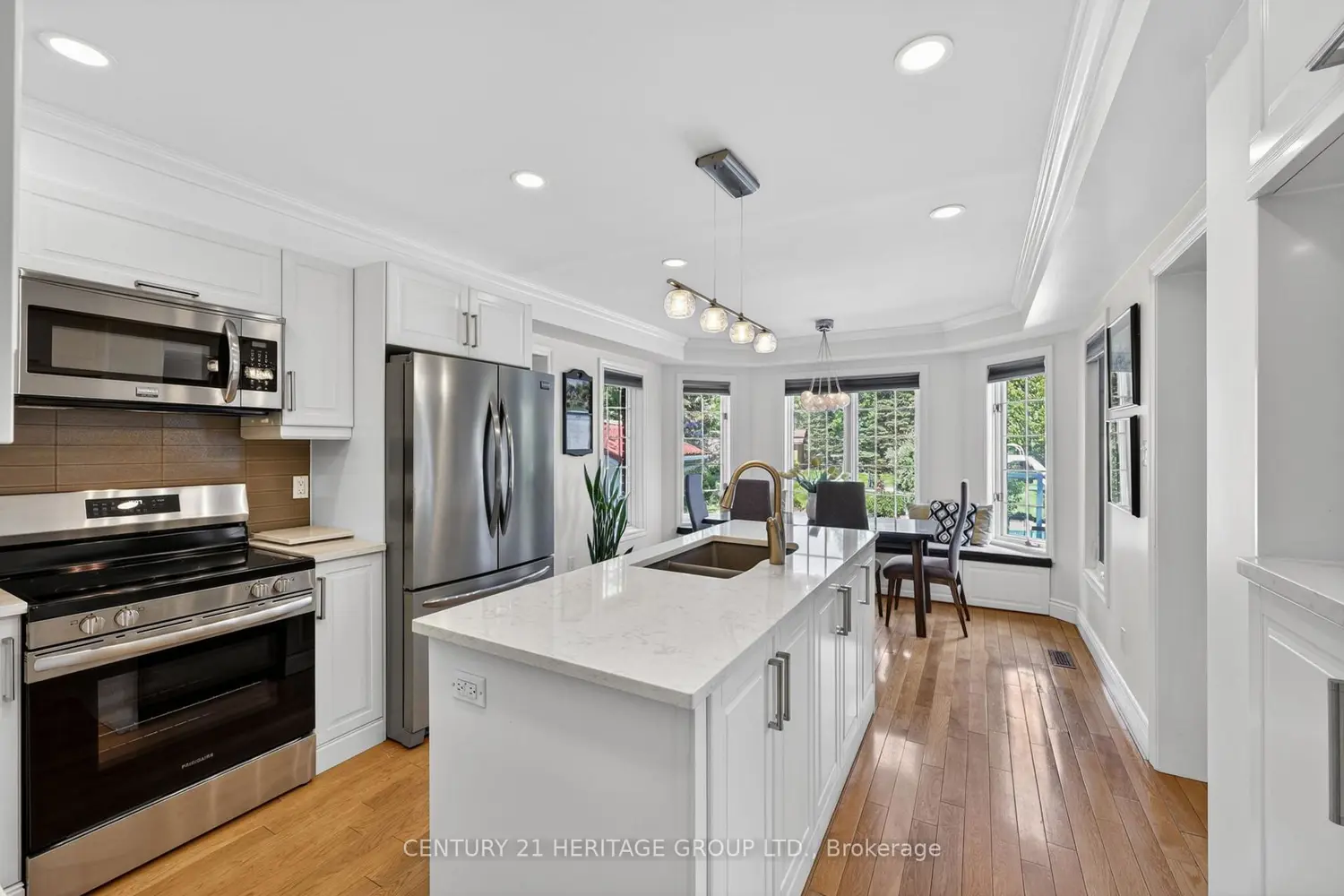 19 Kevin Crescent photo 4