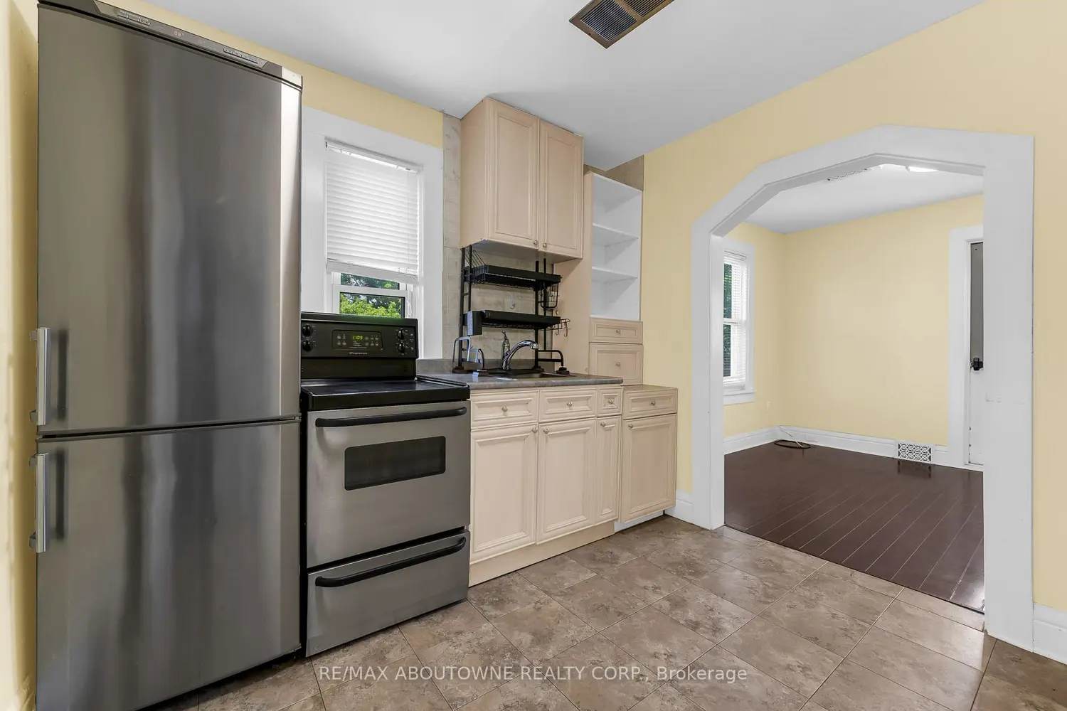 153 Lake Street photo 5