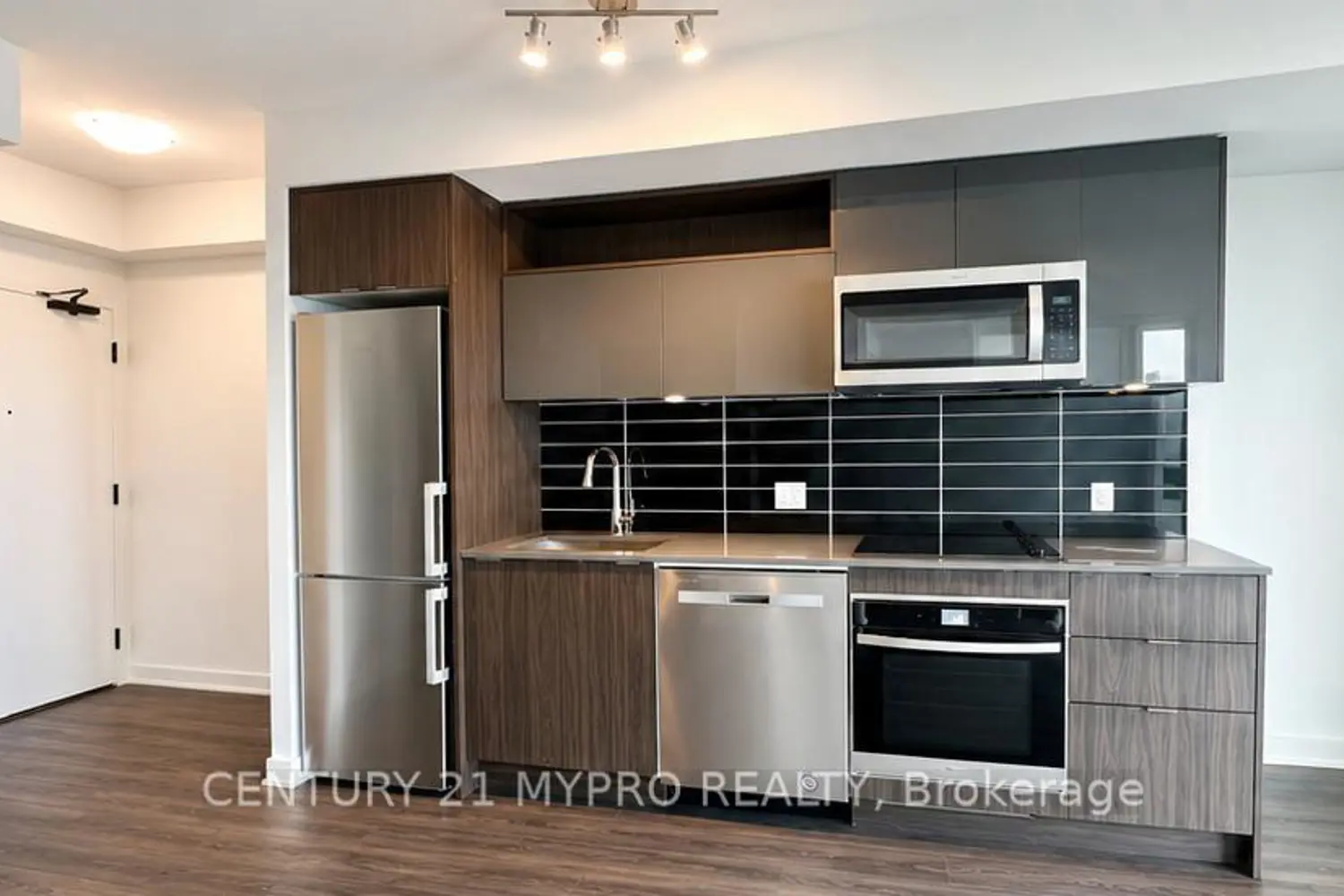 100 Dalhousie Street 4905