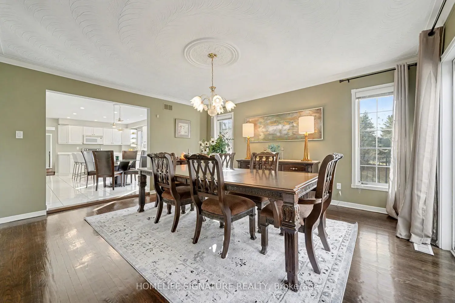 28 Walton Drive photo 5