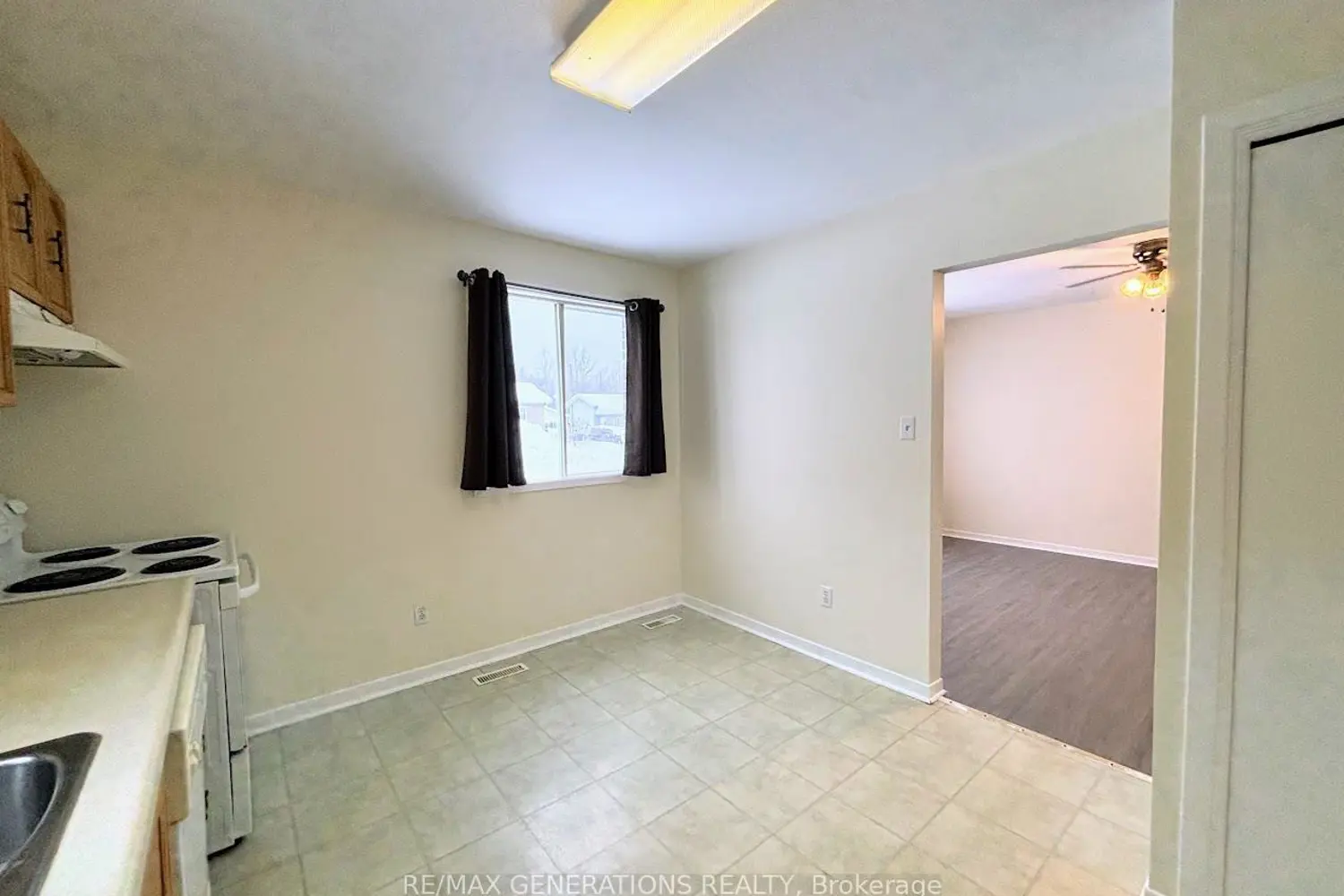 77 Matachewan Road photo 5