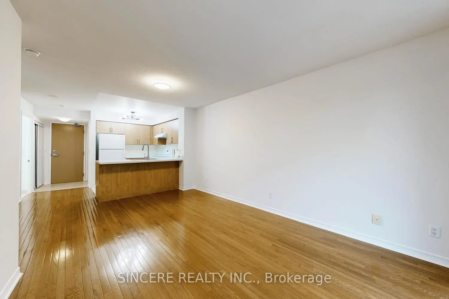 503 Beecroft Road 1803 photo 3