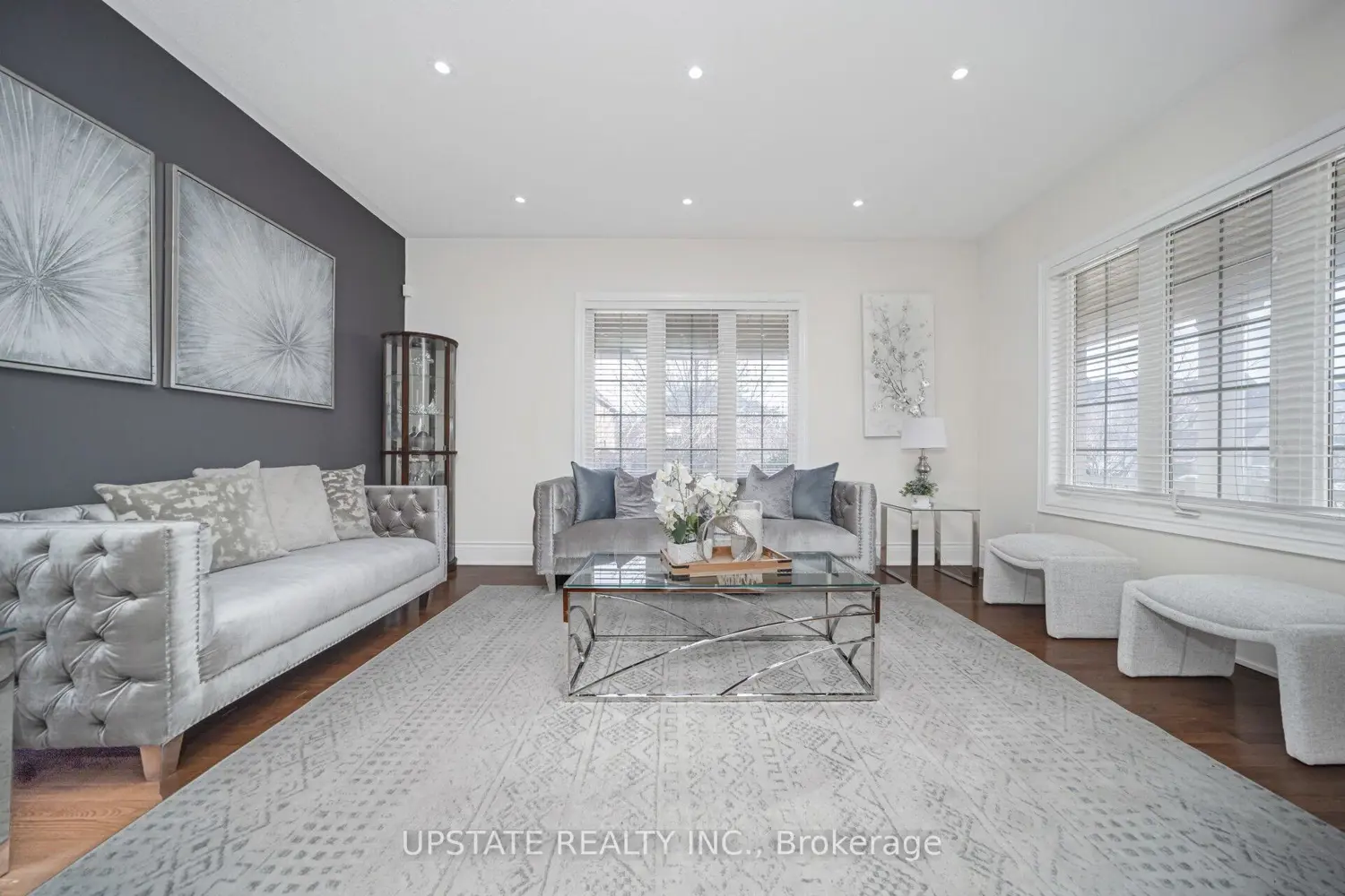 2 Beachville Circle