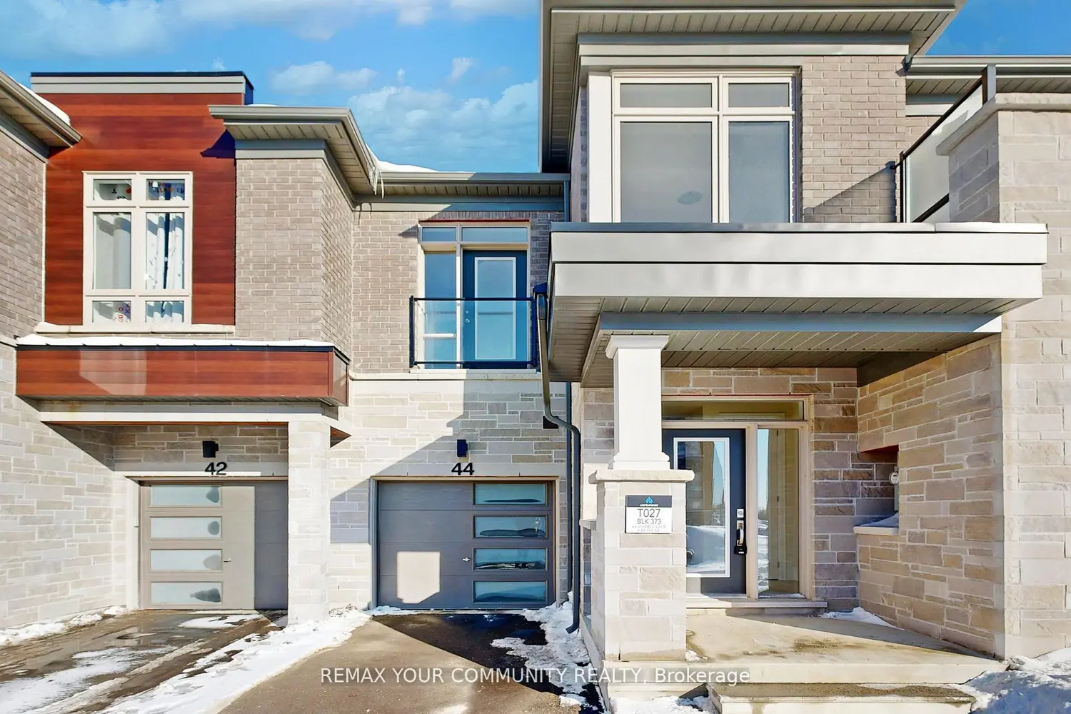 44 Schmeltzer Crescent
