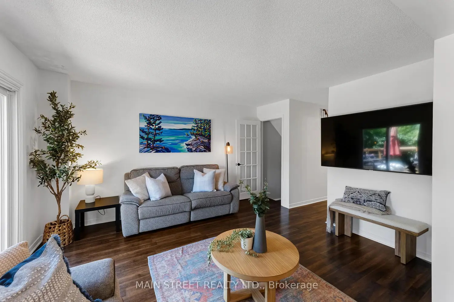 203 Colborne Street photo 5