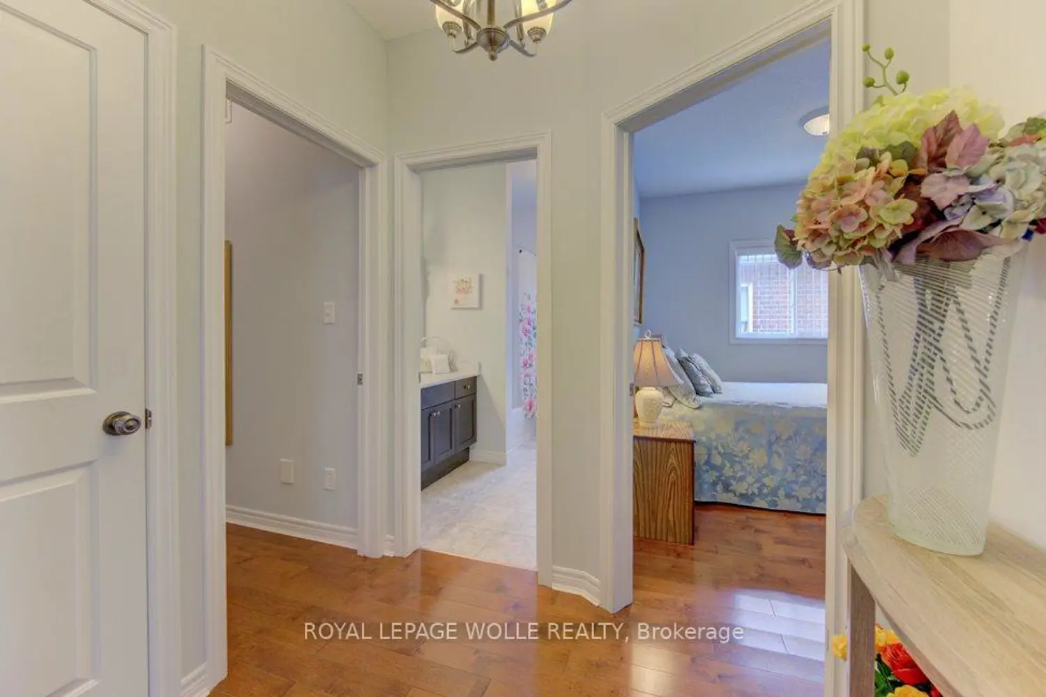 369 Zeller Drive photo 4
