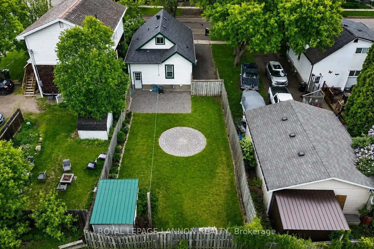 102 Kenogami Avenue photo 2