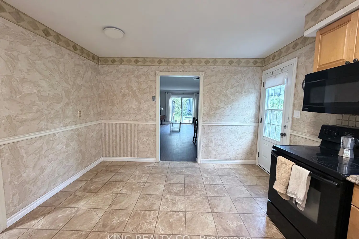 1776 Briarwood Drive photo 5
