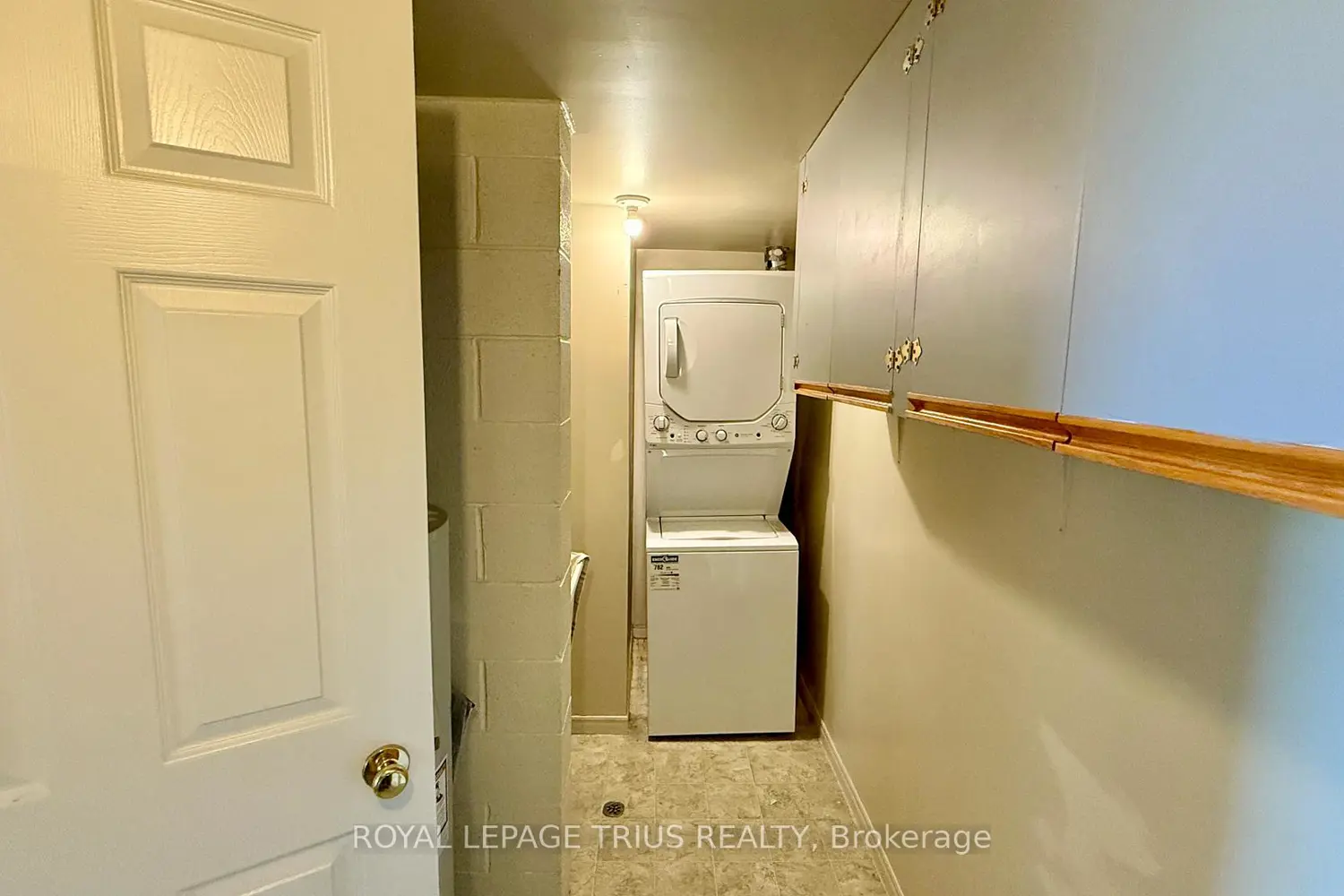 5 Mill Pond Court 604 photo 5