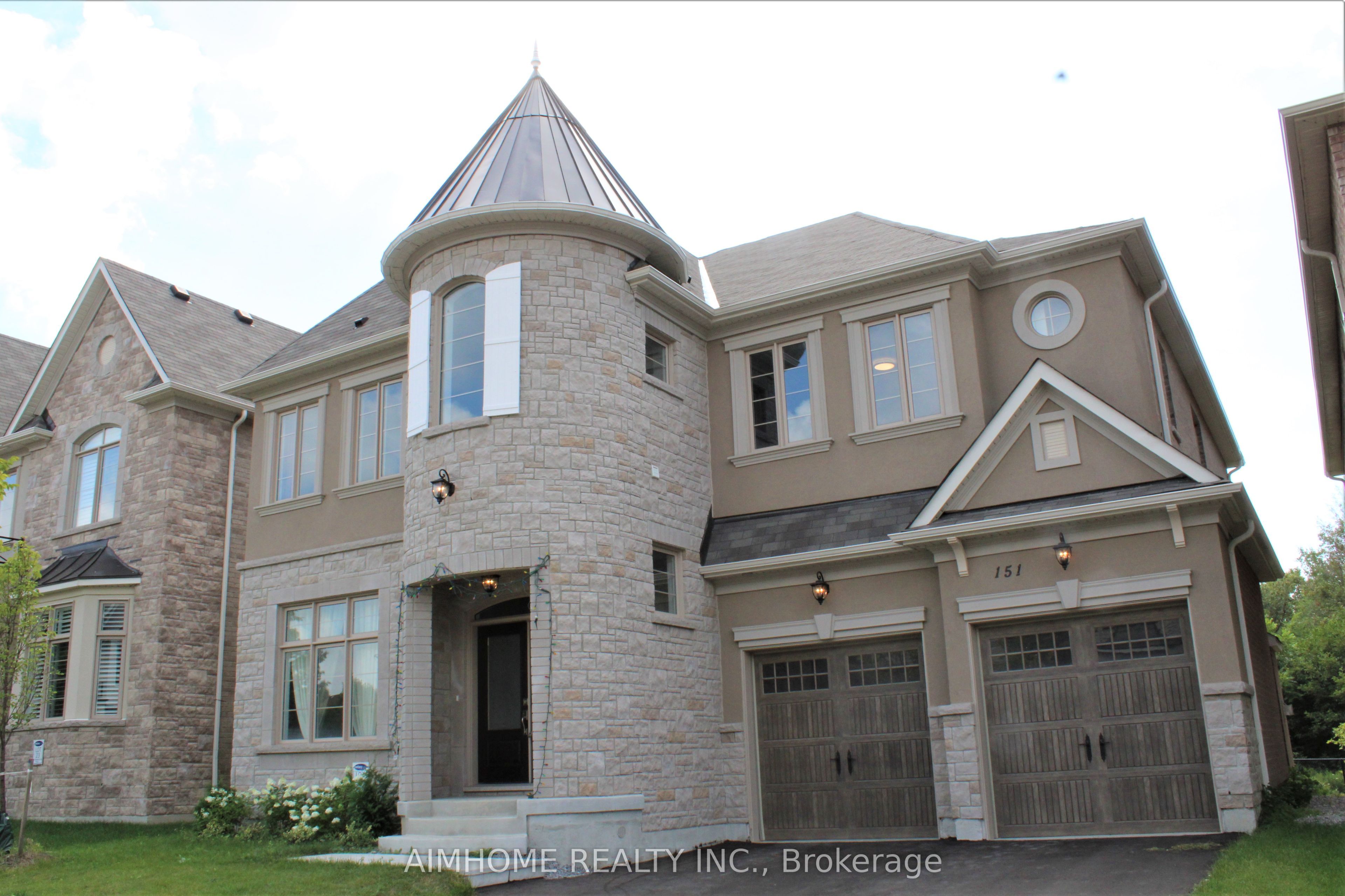 151 Bridgepointe Court, Aurora, ON, L4G 3H8