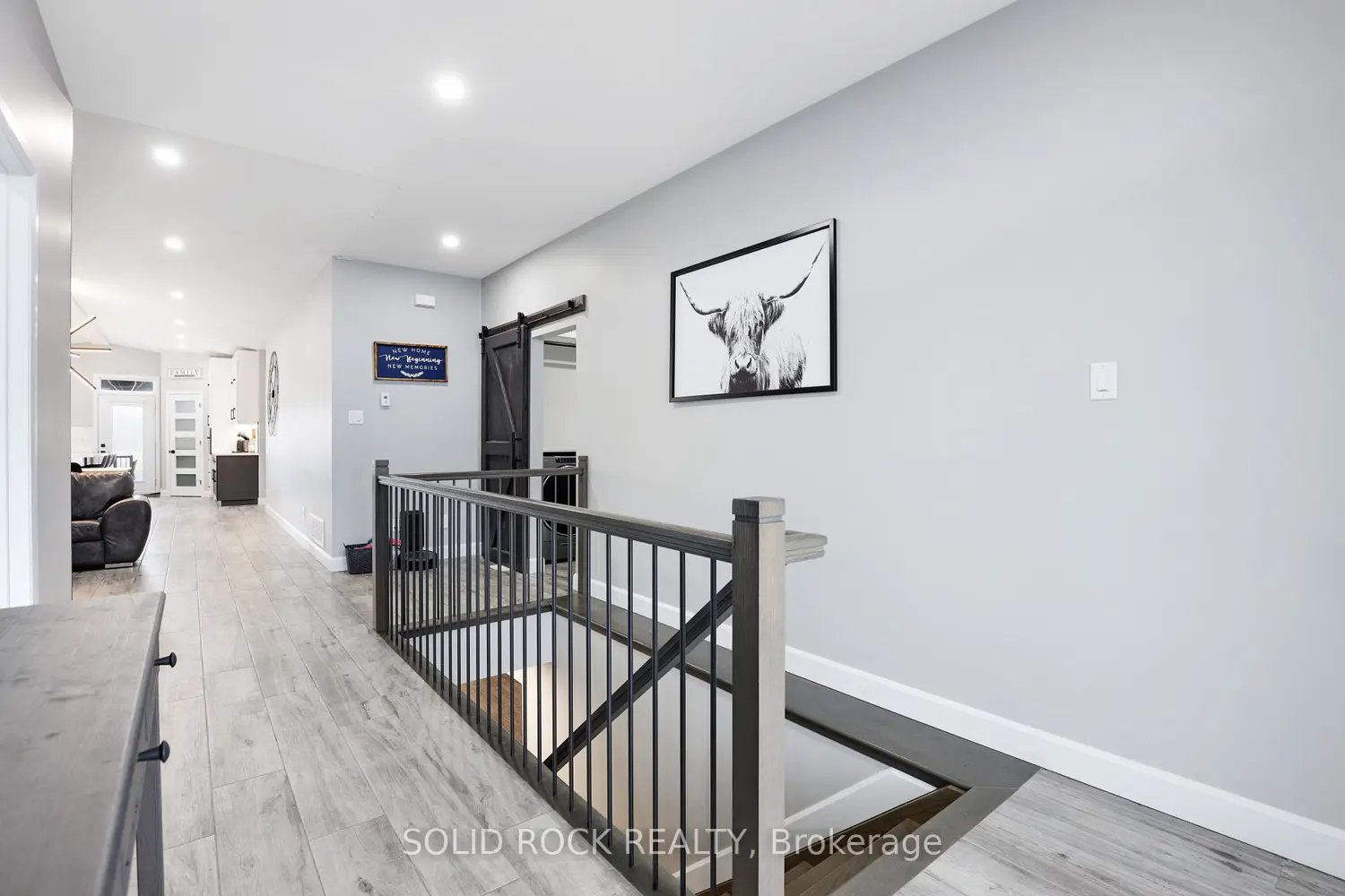 216 Filion Street photo 2