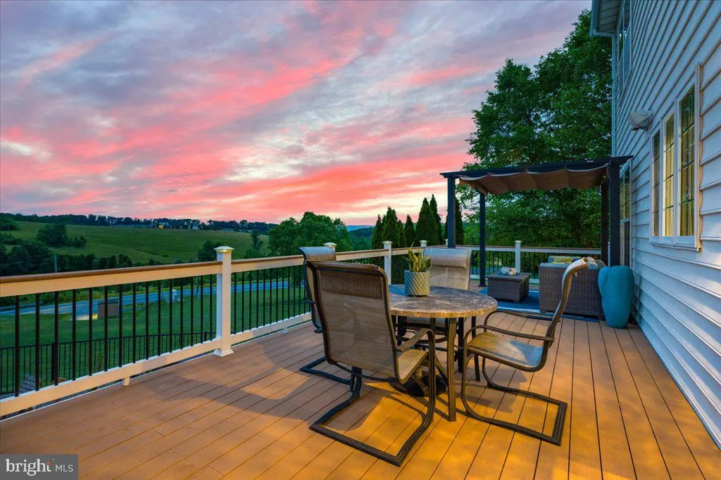9811 Ritchie Court, Ijamsville, MD 21754