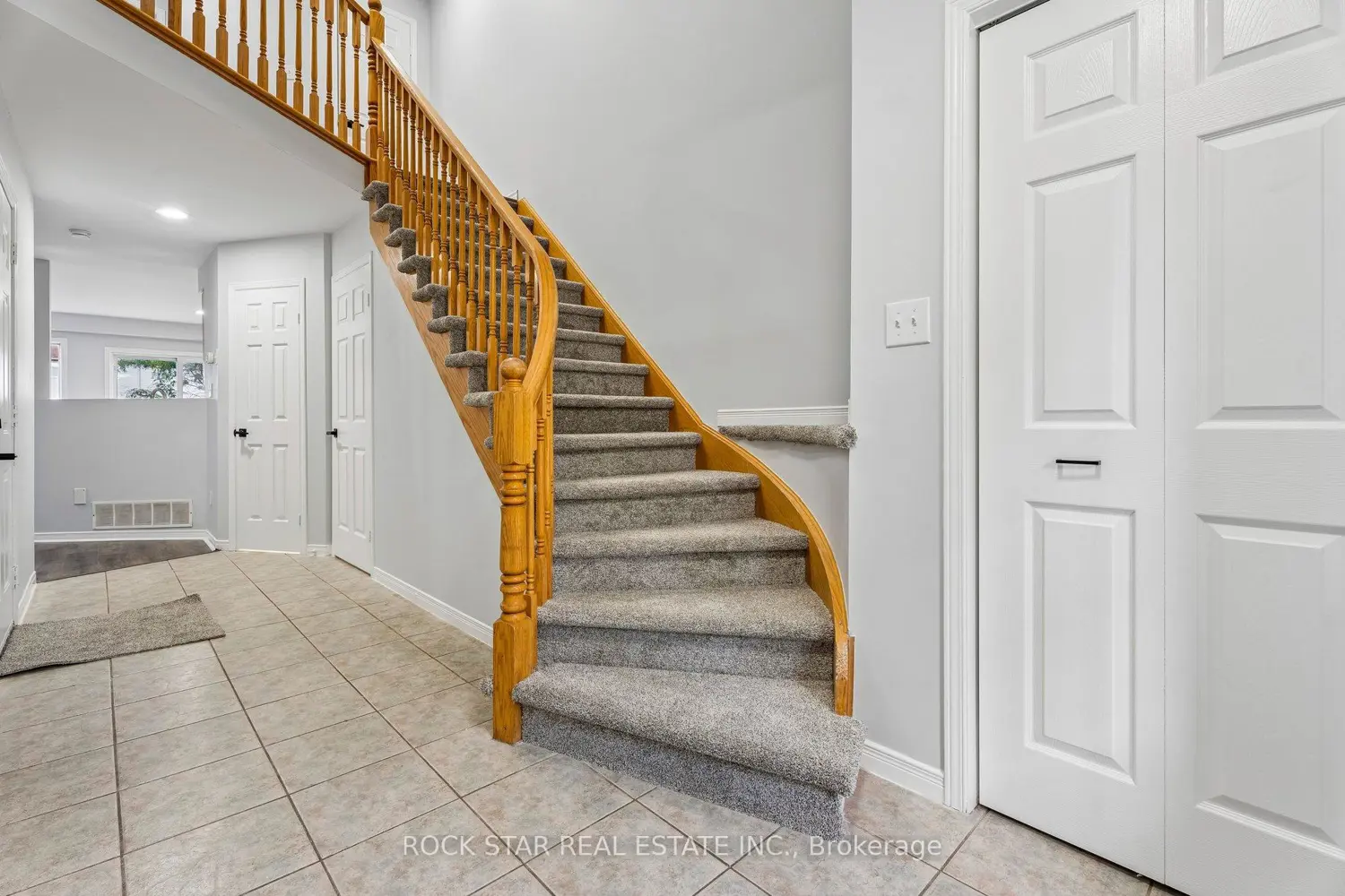 1860 Upper Gage Avenue 3