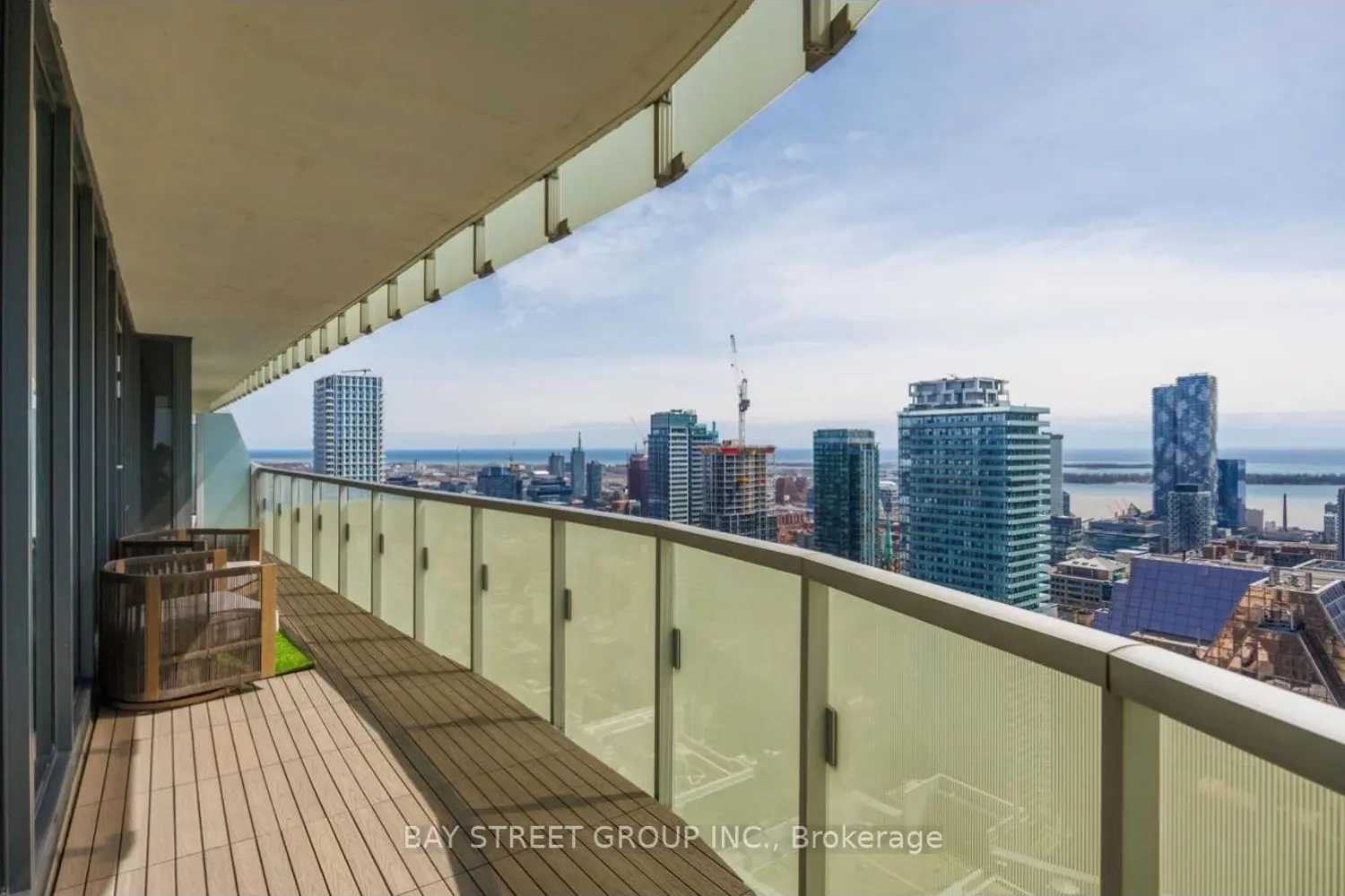 197 Yonge Street 4209 photo 2