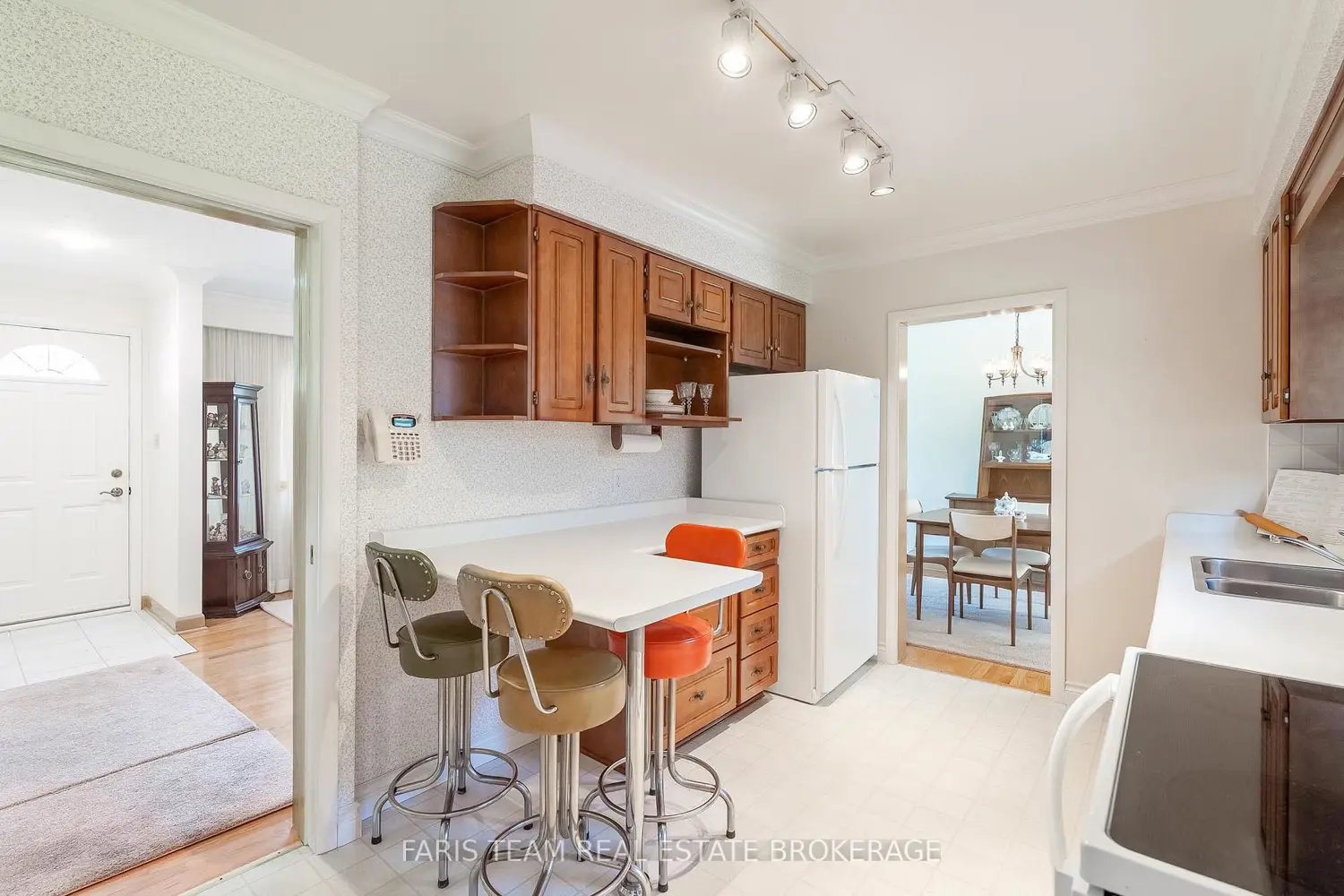 37 Downsview Drive photo 4