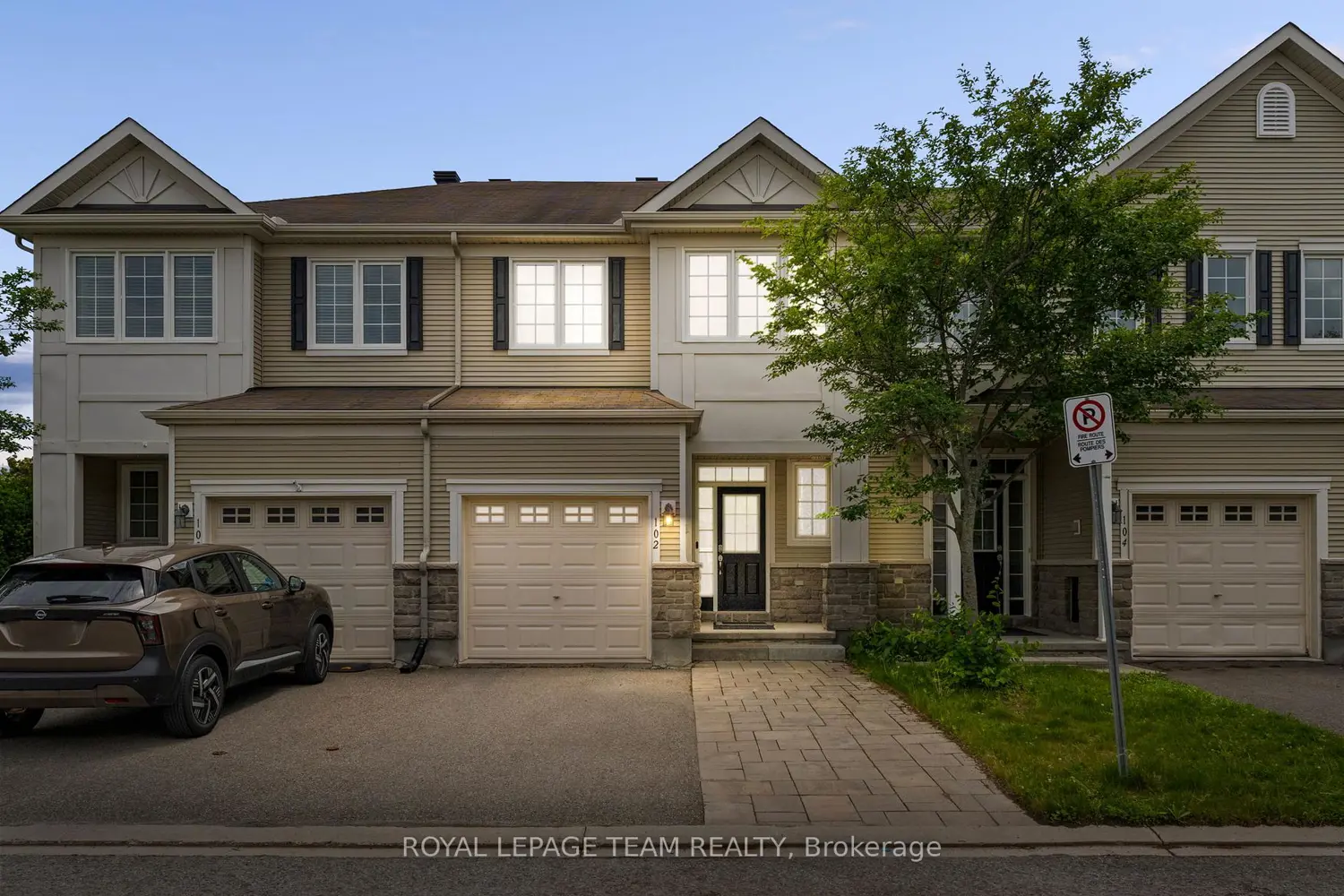 102 Lochnaw Private