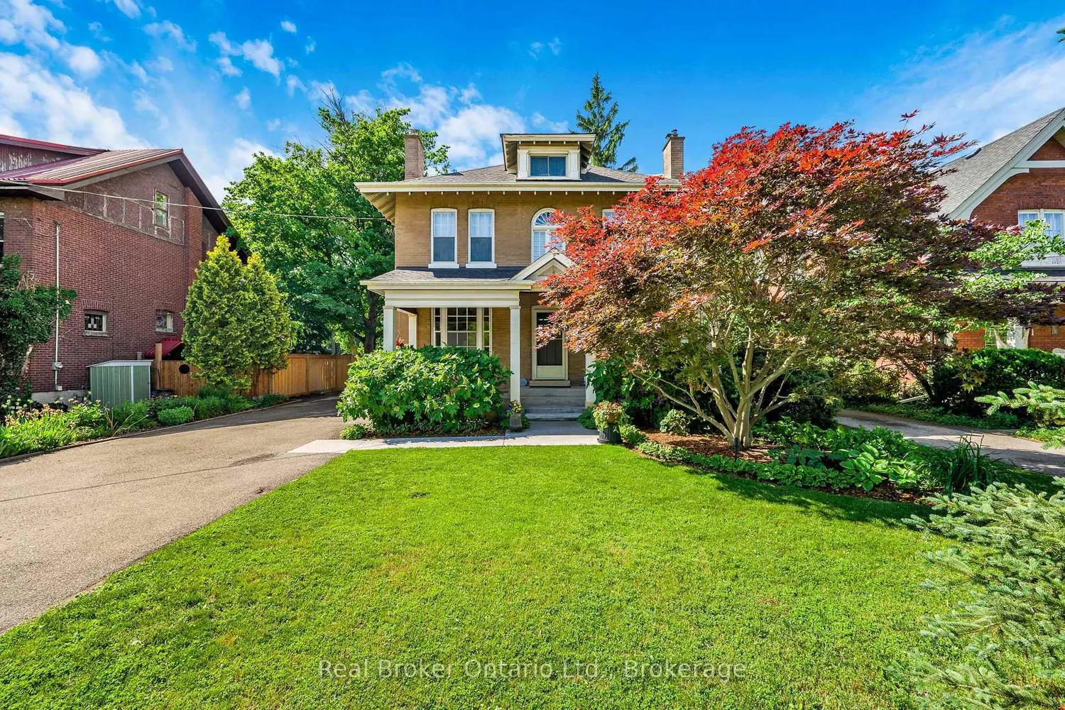 739 Colborne Street photo 2