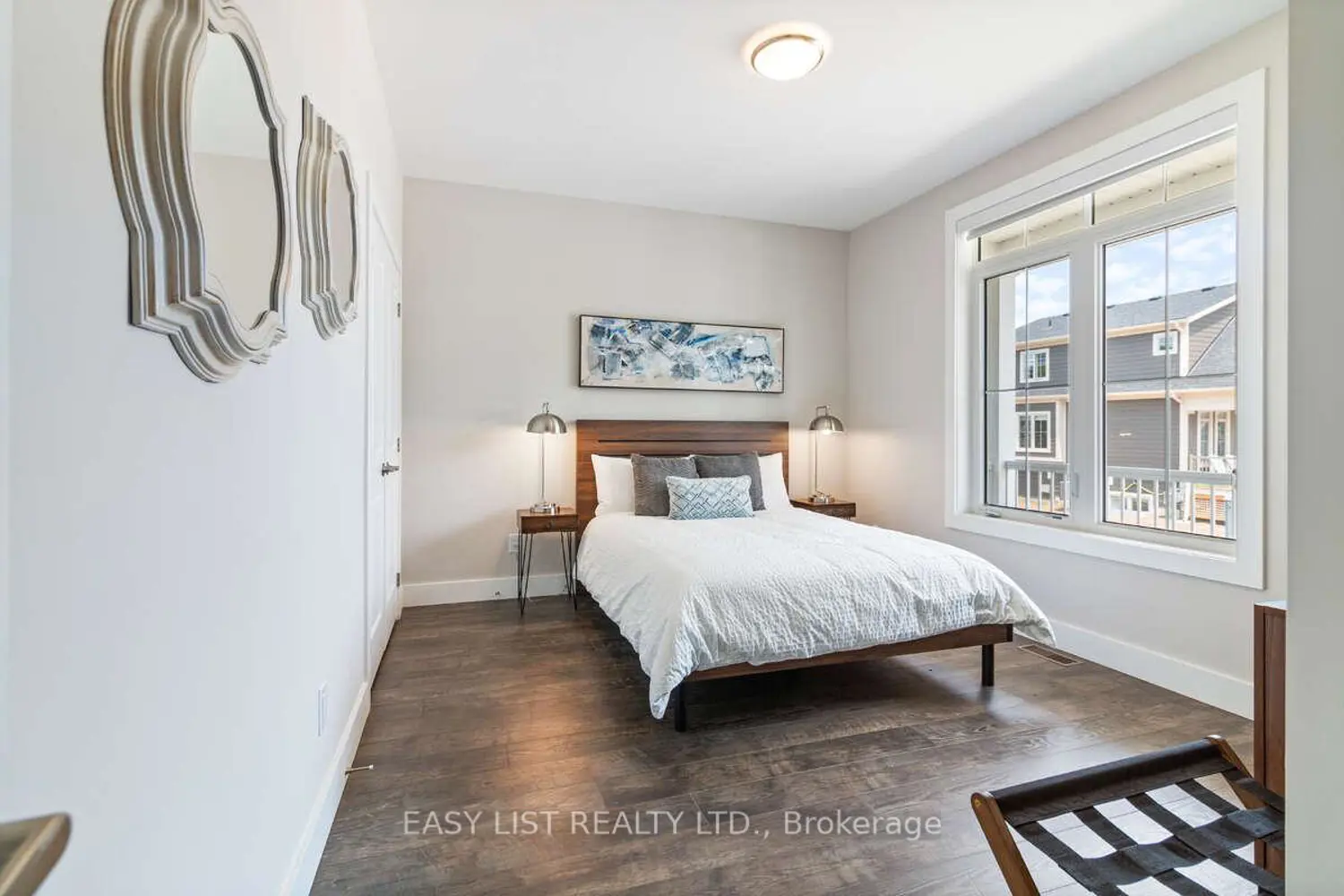 158 Courtland Street photo 4