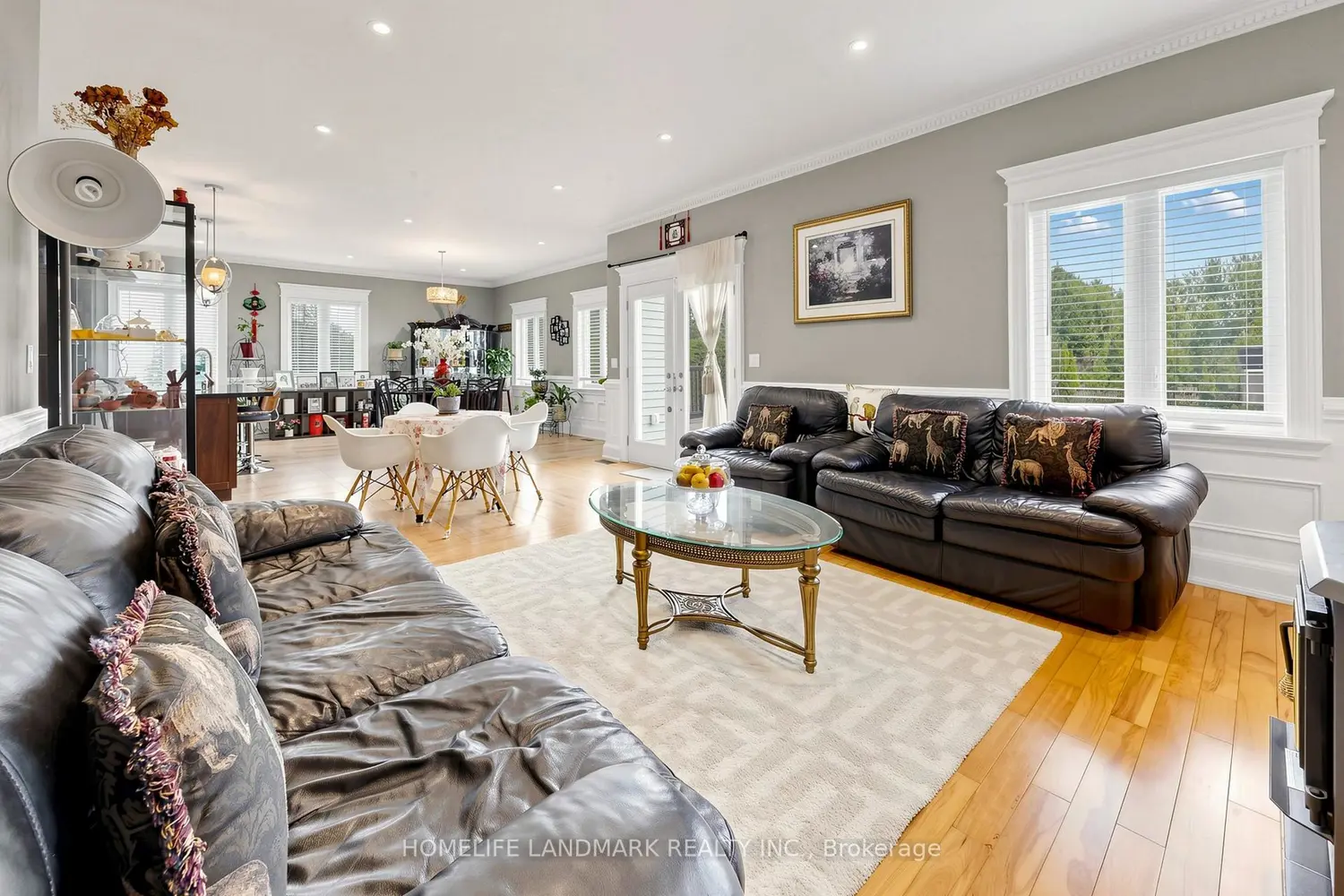 61 Irving Drive photo 2