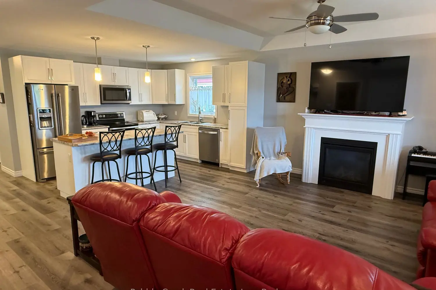 86 Huron Heights Drive photo 3