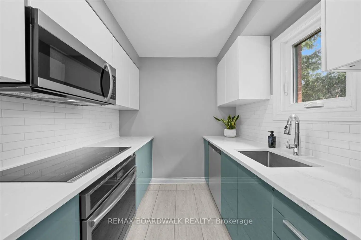 222 Russell Avenue 304 photo 3