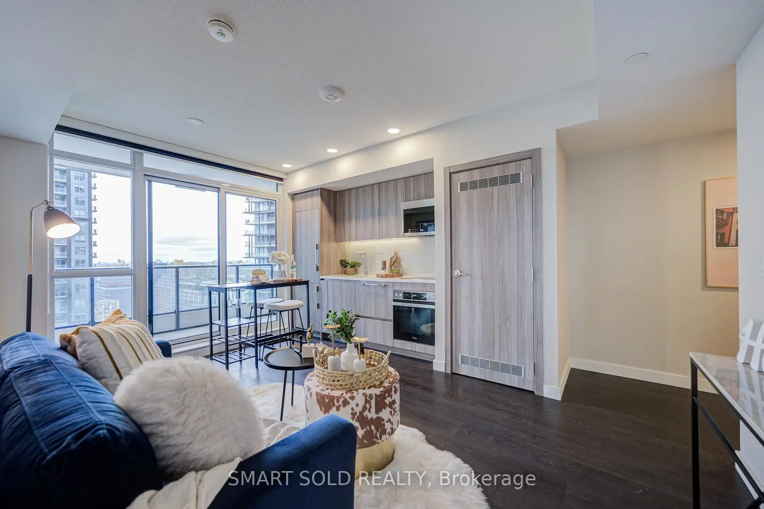 38 Widmer Street 2507 photo 5