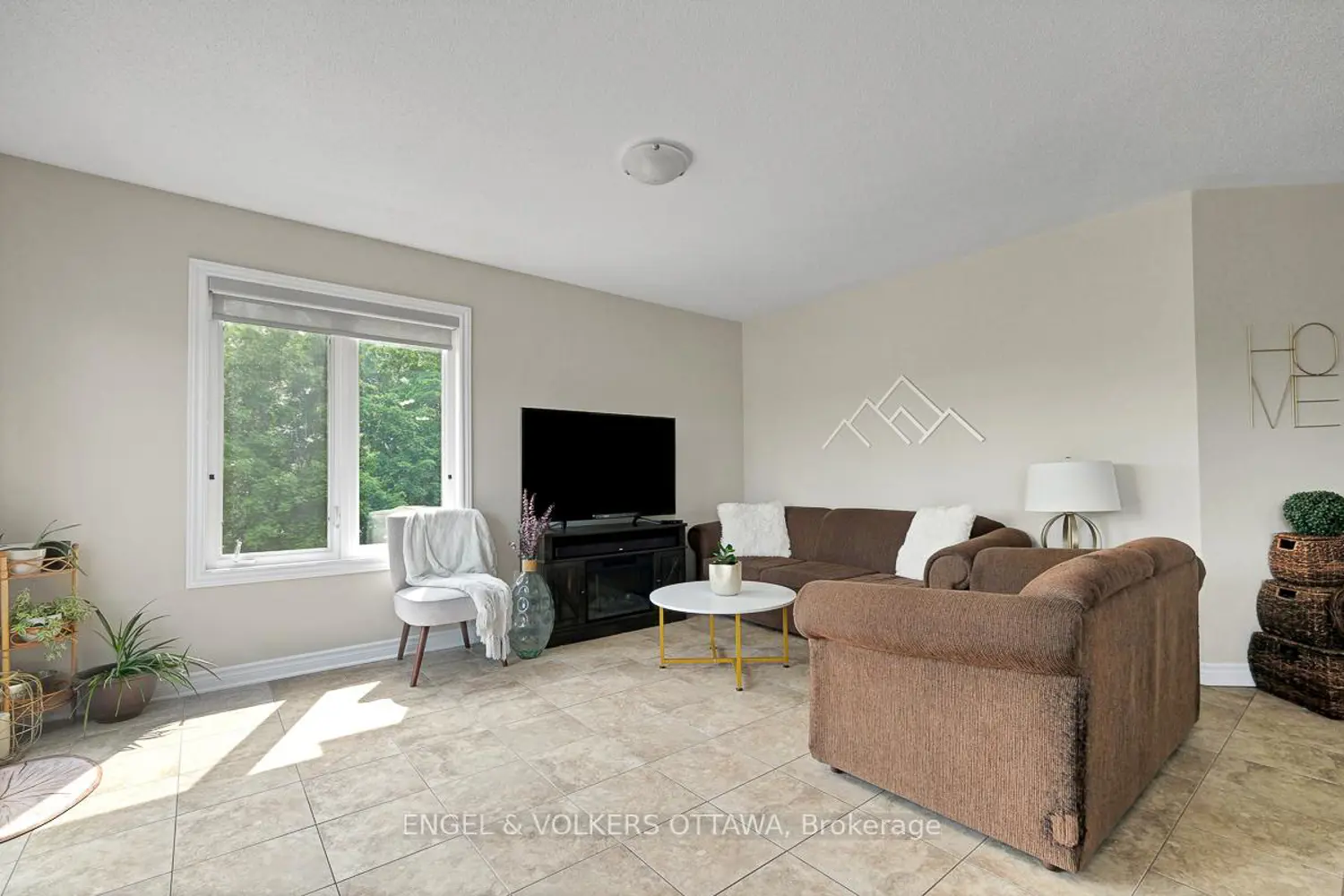 38 Charles Street 202 photo 4