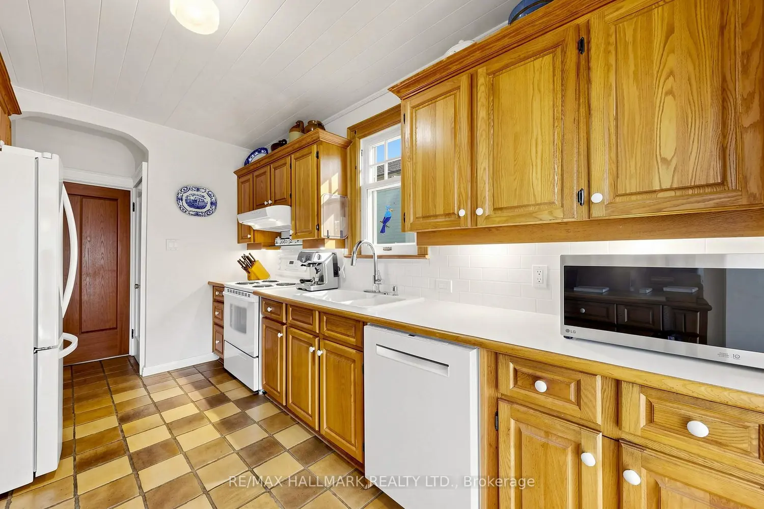 59 Courcelette Road photo 5