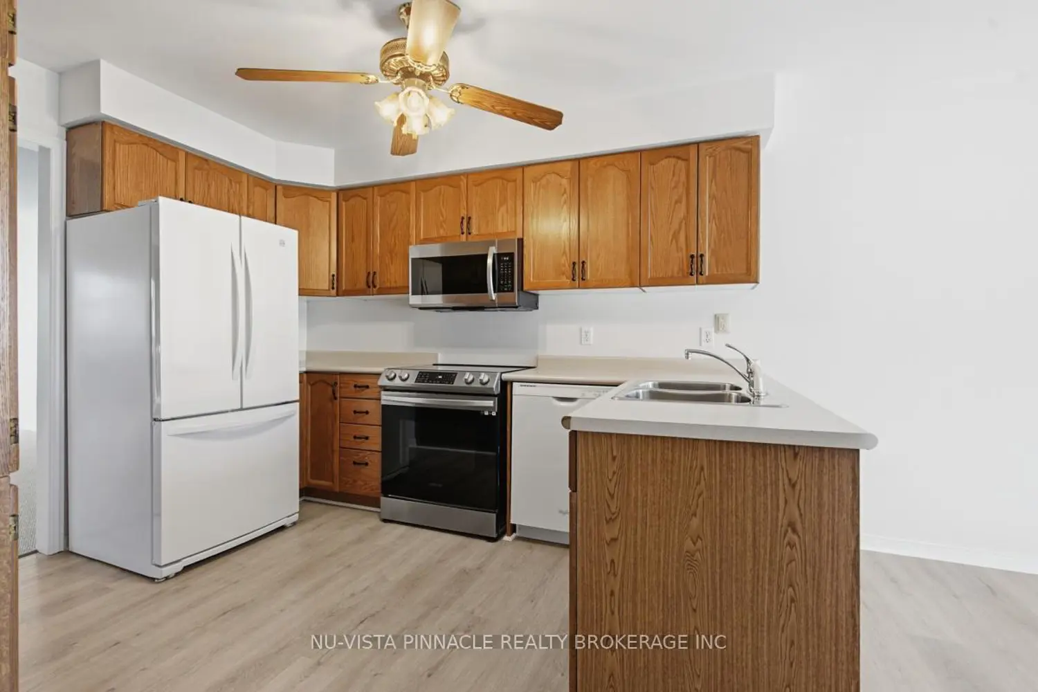 825 Shelborne Street 13 photo 2