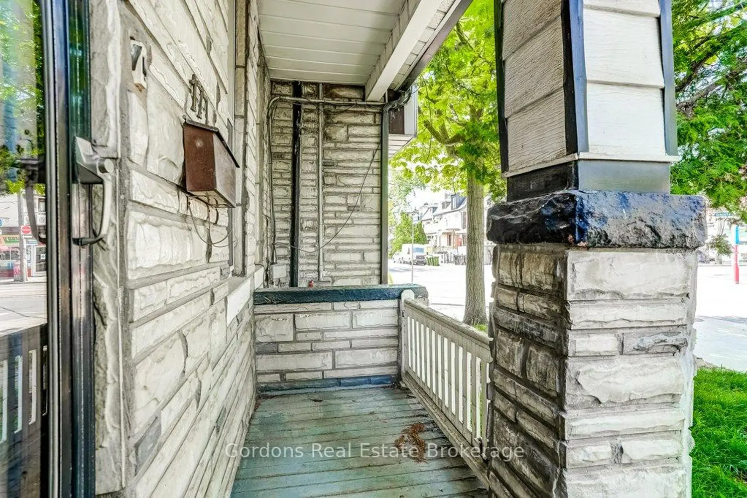 177 Bellwoods Avenue photo 4
