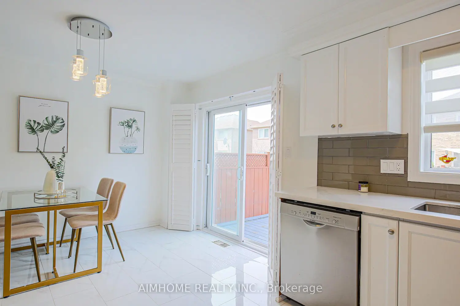 6401 Saratoga Way photo 5