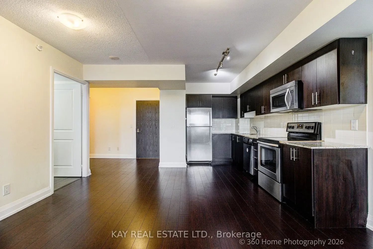 3520 Danforth Avenue 612 photo 3