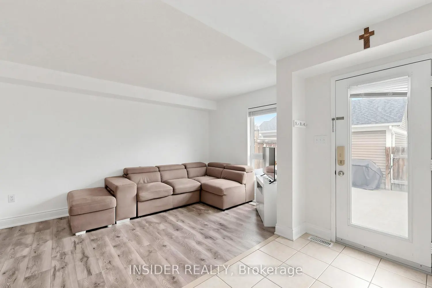 7 Croxall Boulevard photo 3