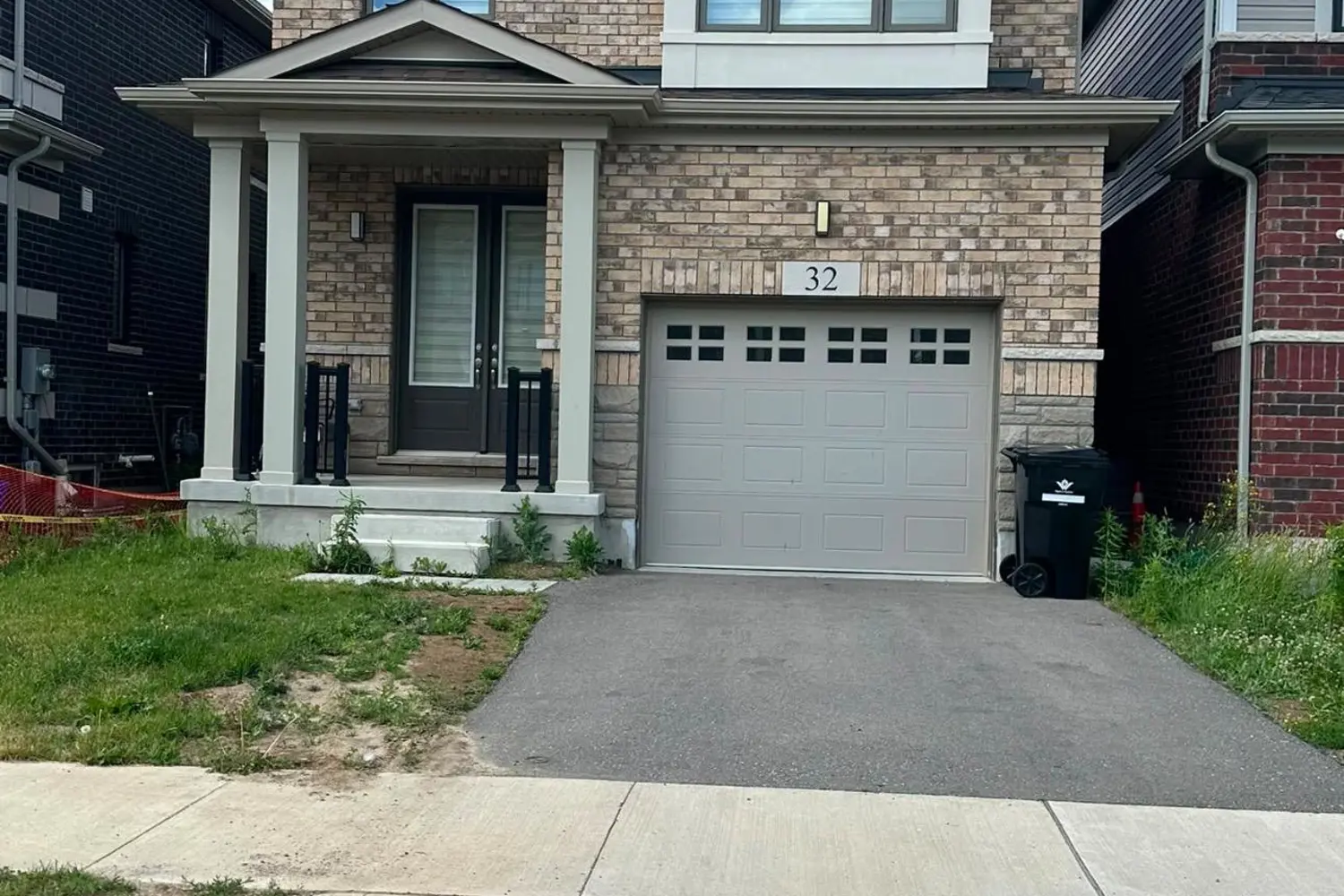 32 Crossmore Crescent